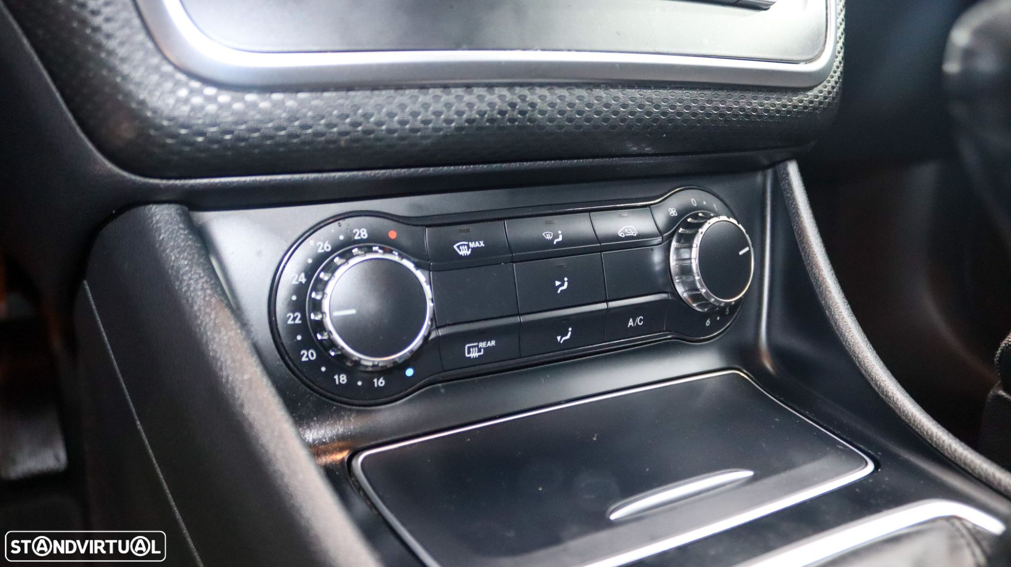 Mercedes-Benz A 180 d Urban - 15