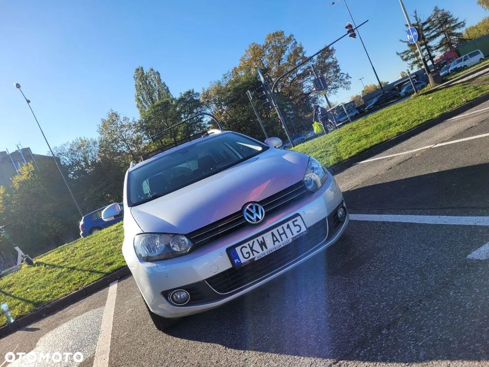 Volkswagen Golf 1.6 TDI DPF Highline - 11