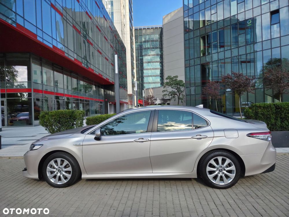 Toyota Camry 2.5 Hybrid Comfort CVT - 6