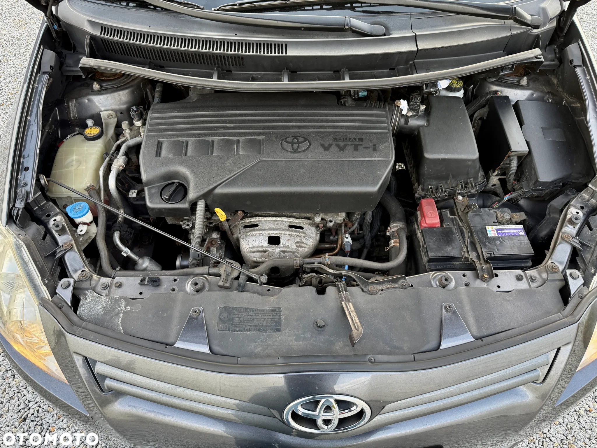Toyota Auris 1.33 VVT-i Terra - 35