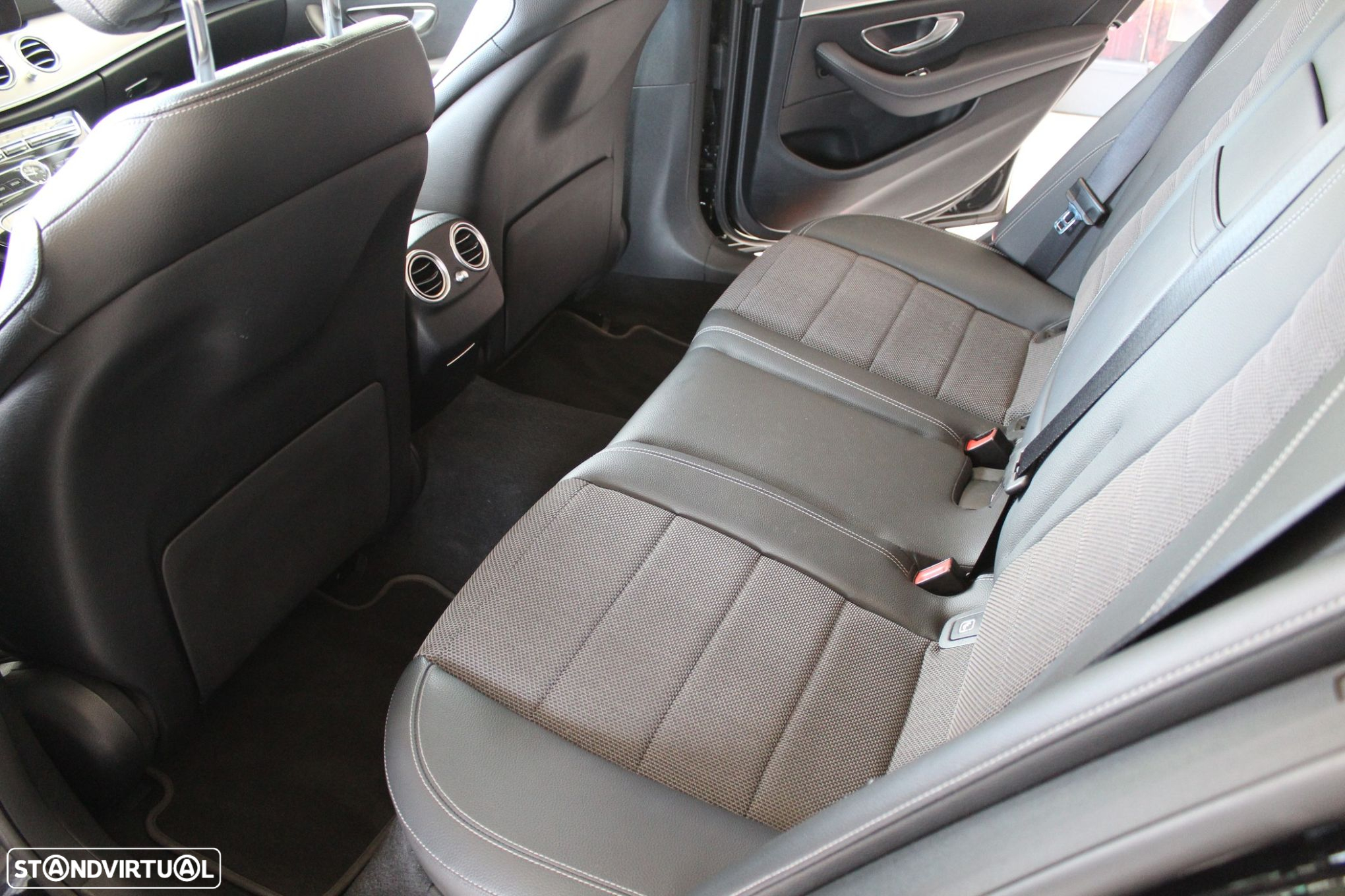 Mercedes-Benz E 200 d Avantgarde - 20