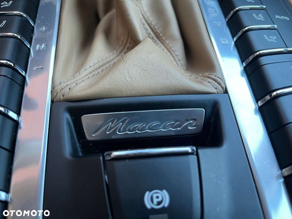 Porsche Macan - 26