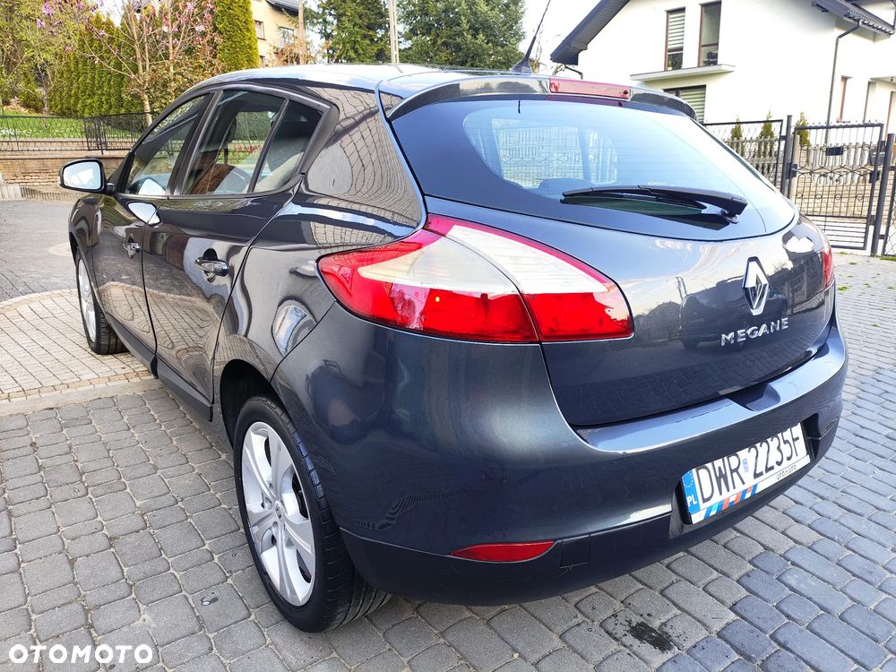 Renault Megane 1.6 16V 100 Authentique - 8