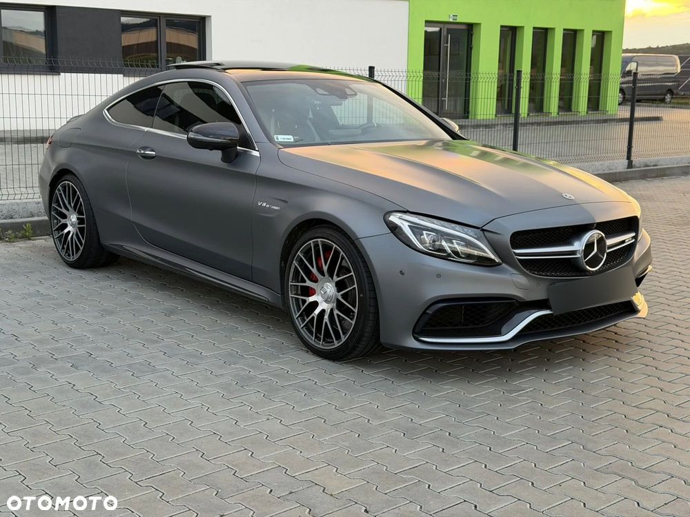 Mercedes-Benz Klasa C AMG 63 S AMG Speedshift 7G-MCT - 36