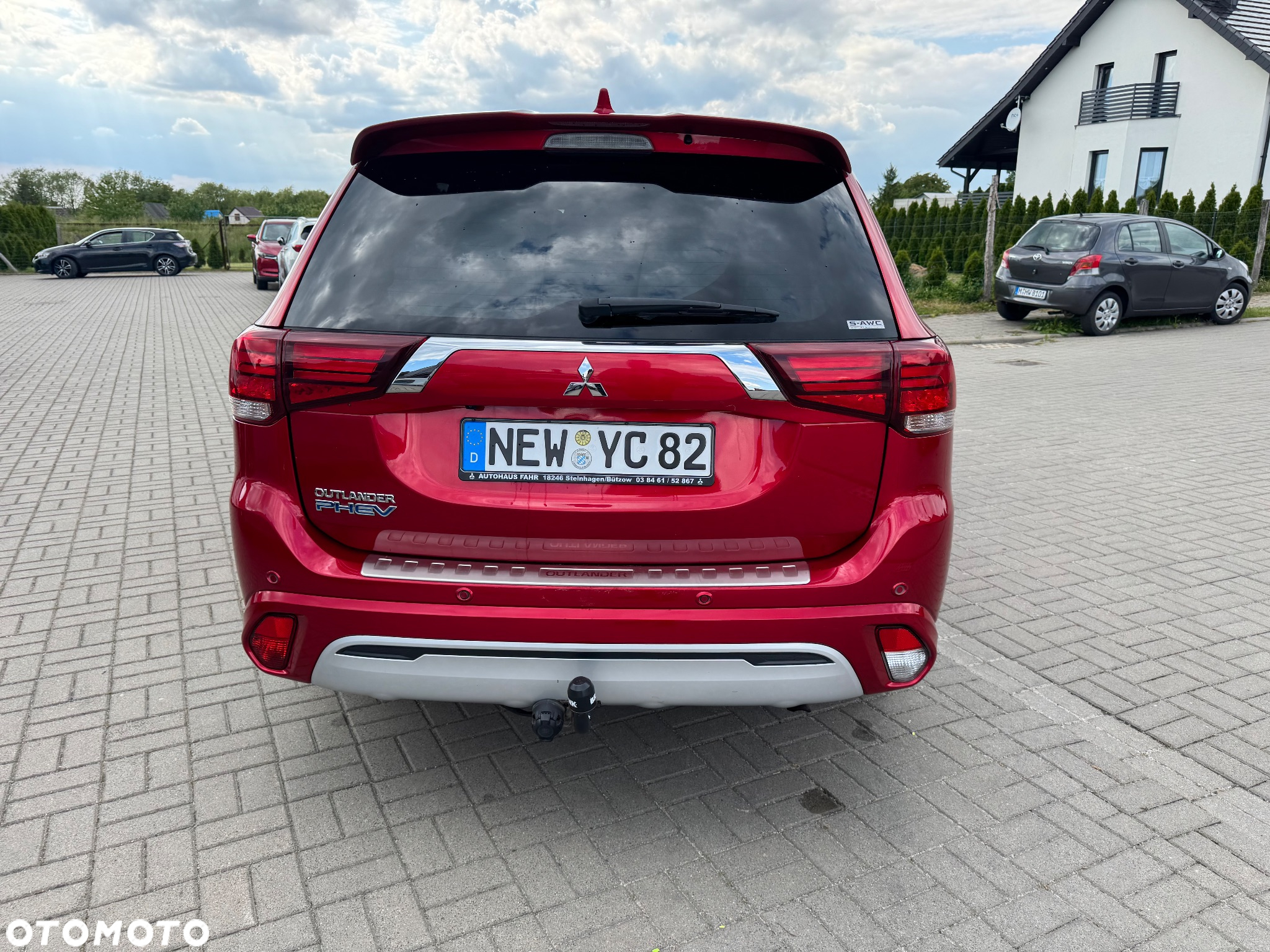 Mitsubishi Outlander 2.4 4WD Plug-In Hybrid Diamant+ - 11