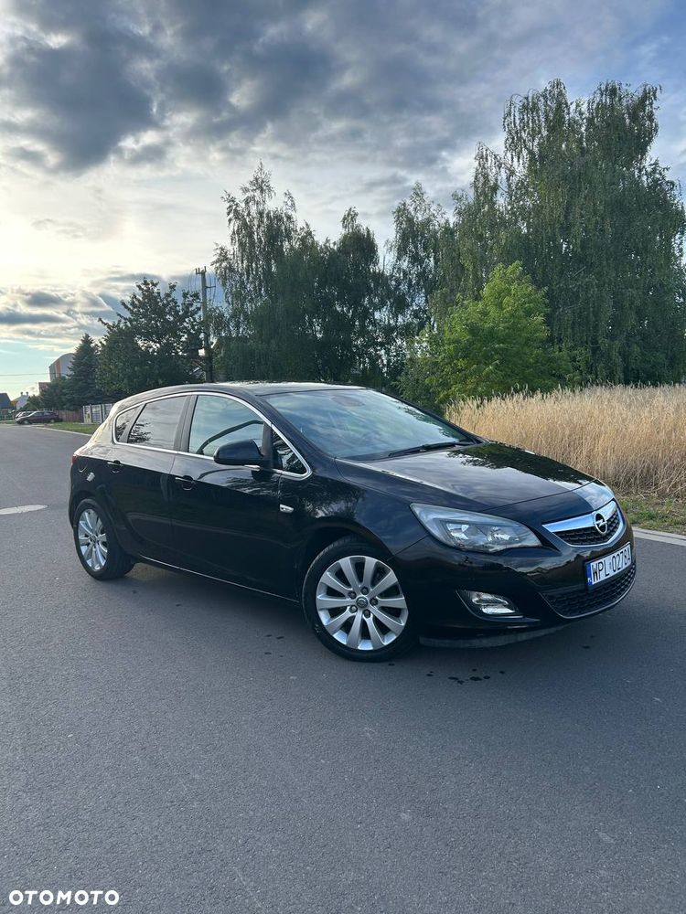 Opel Astra 1.7 CDTI Cosmo - 2