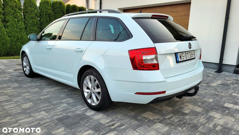 Skoda Octavia 2.0 TDI Style DSG - 10