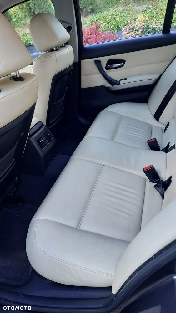 BMW Seria 3 325i - 5