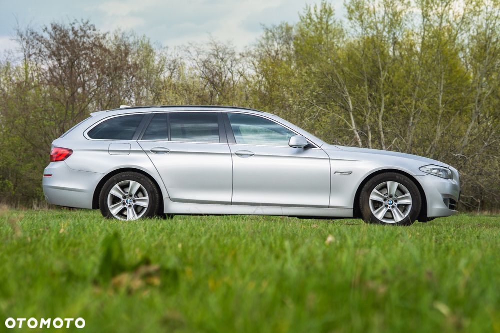 BMW Seria 5 525d - 6