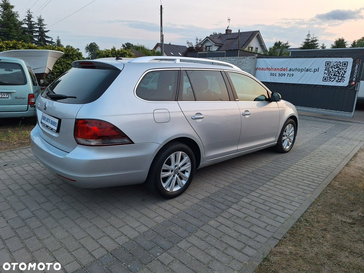 Volkswagen Golf 1.6 TDI DPF Style - 9