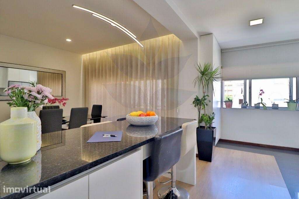 Apartamento T4 na freguesia de Lamaçães - Grande imagem: 5/44