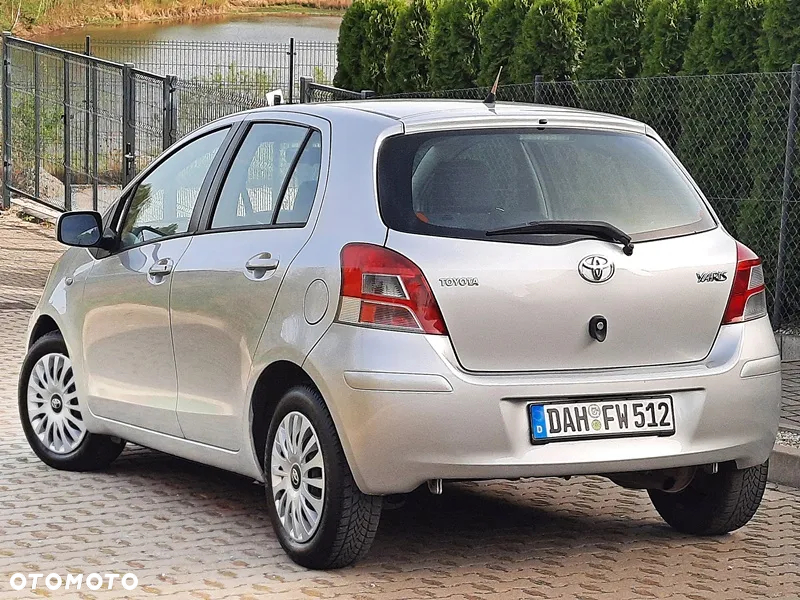 Toyota Yaris 1.33 Sol - 5