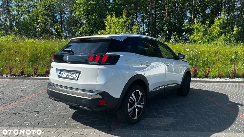 Peugeot 3008 1.2 PureTech Allure S&S - 4