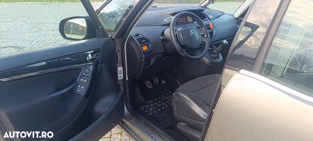 Citroën C4 Picasso 2.0 HDi FAP Exclusive - 17