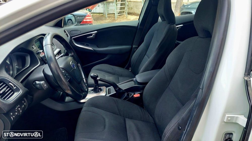 Volvo V40 Cross Country 2.0 D2 Summum - 7