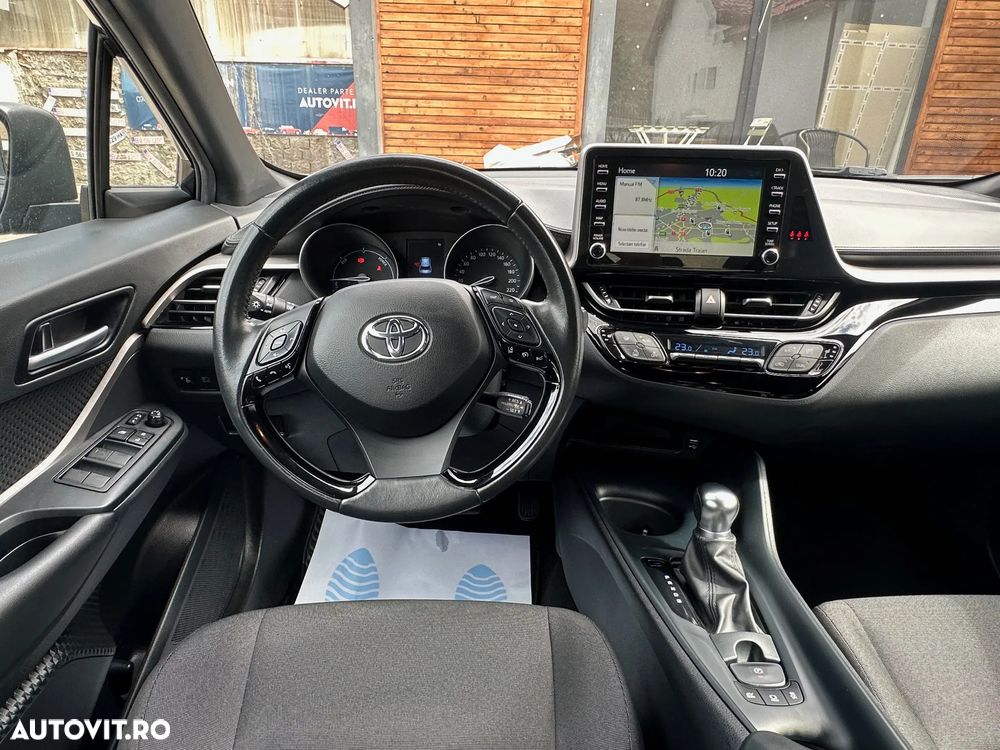 Toyota C-HR Hybrid Business-Edition - 25