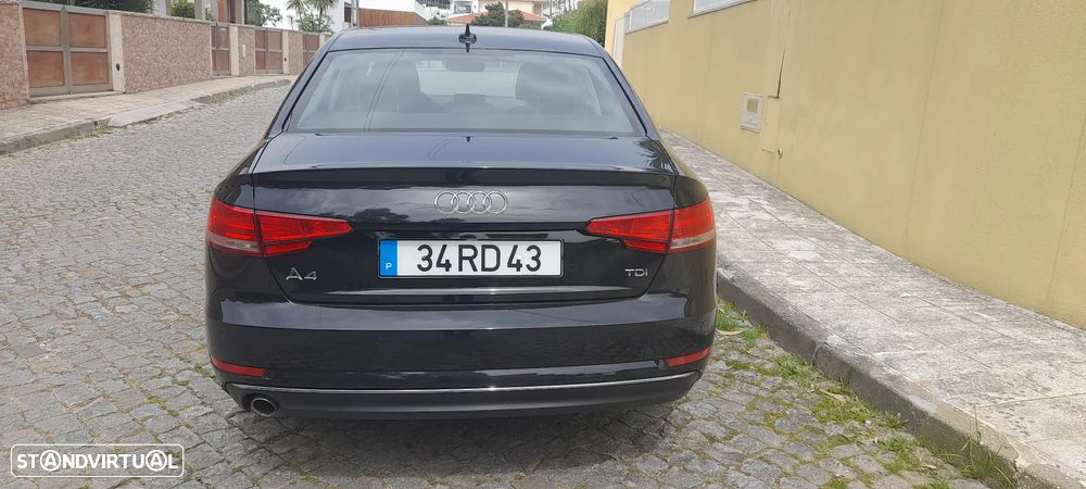 Audi A4 2.0 TDI Advance - 33