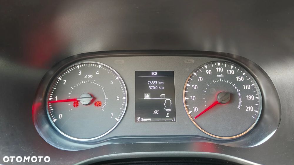 Dacia Sandero - 9