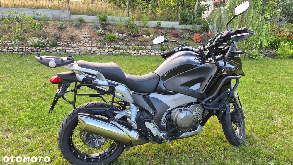 Honda VFR - 10