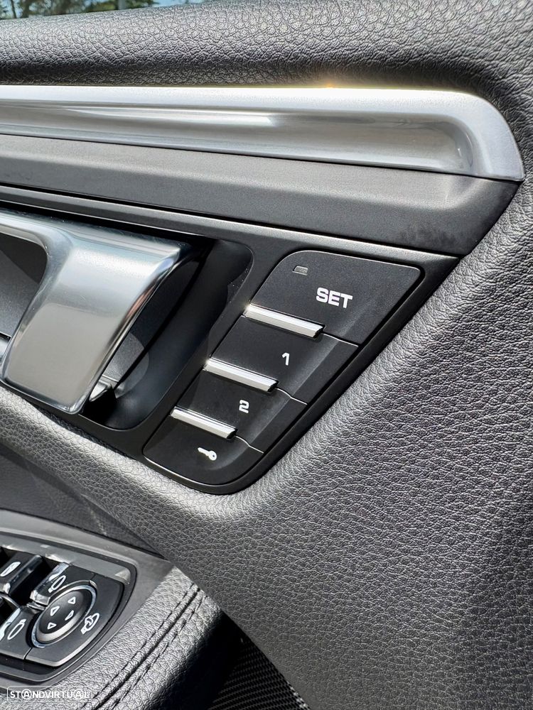 Porsche Macan Standard - 17