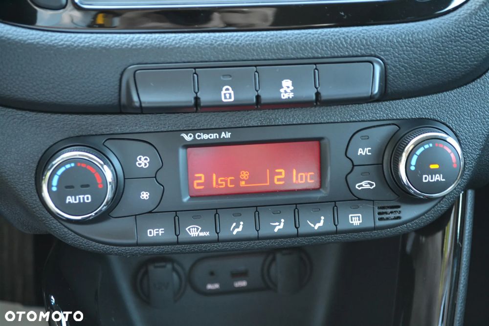 Kia Ceed 1.6 GDI ISG Platinum Edition - 14