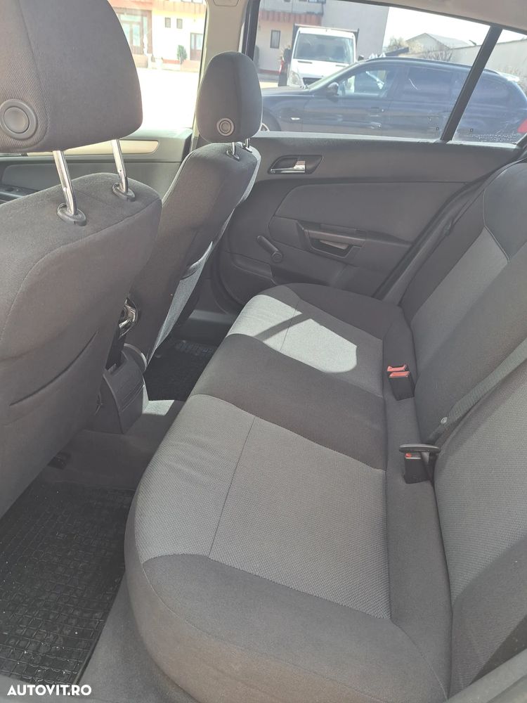 Opel Astra 1.3 CDTI Cosmo - 7