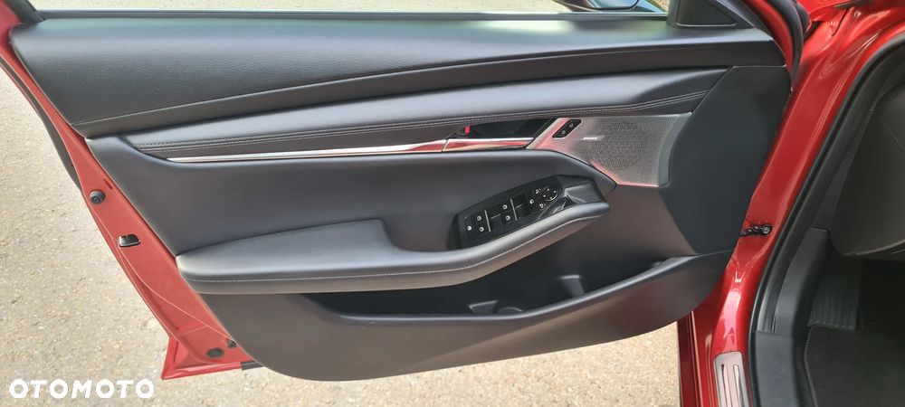 Mazda 3 e-SKYACTIV-G 122 M HYBRID HOMURA - 10