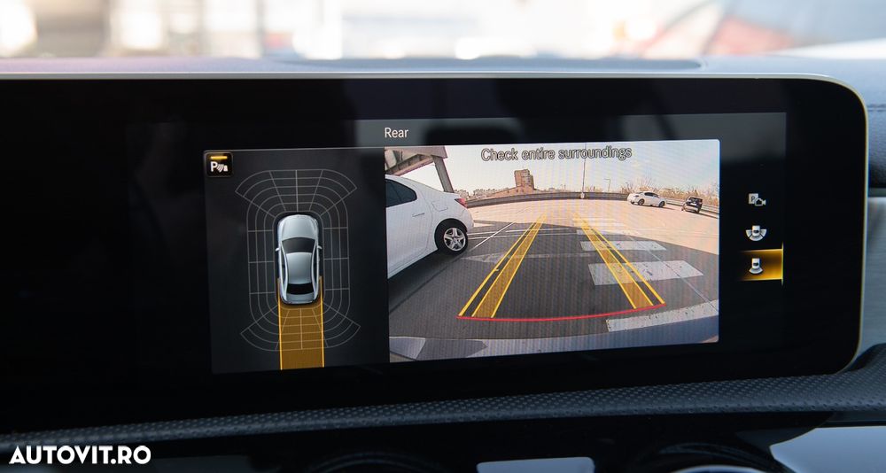 Mercedes-Benz A 220 4Matic 7G-DCT AMG Line - 28