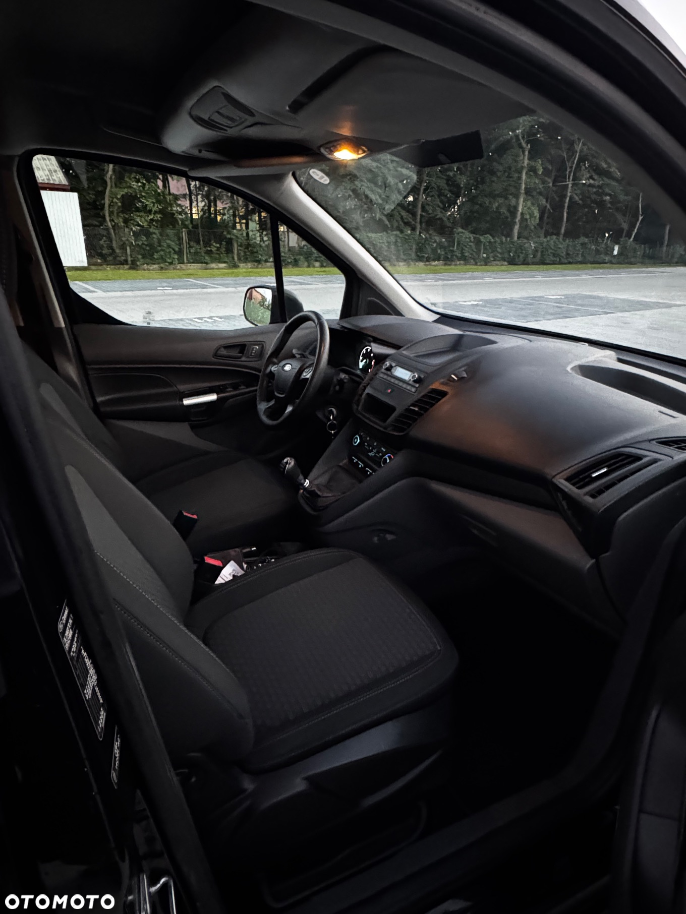 Ford Transit Connect 220 L1 LKW Trend - 12