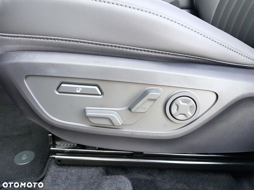 Kia Seltos 1.6 T-GDI X-Line AWD DCT - 22