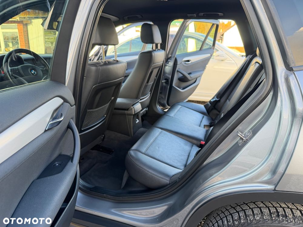 BMW X1 - 15