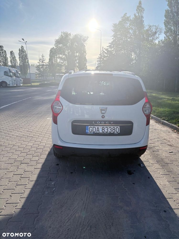 Dacia Lodgy 1.6 SCe Laureate S&S - 4