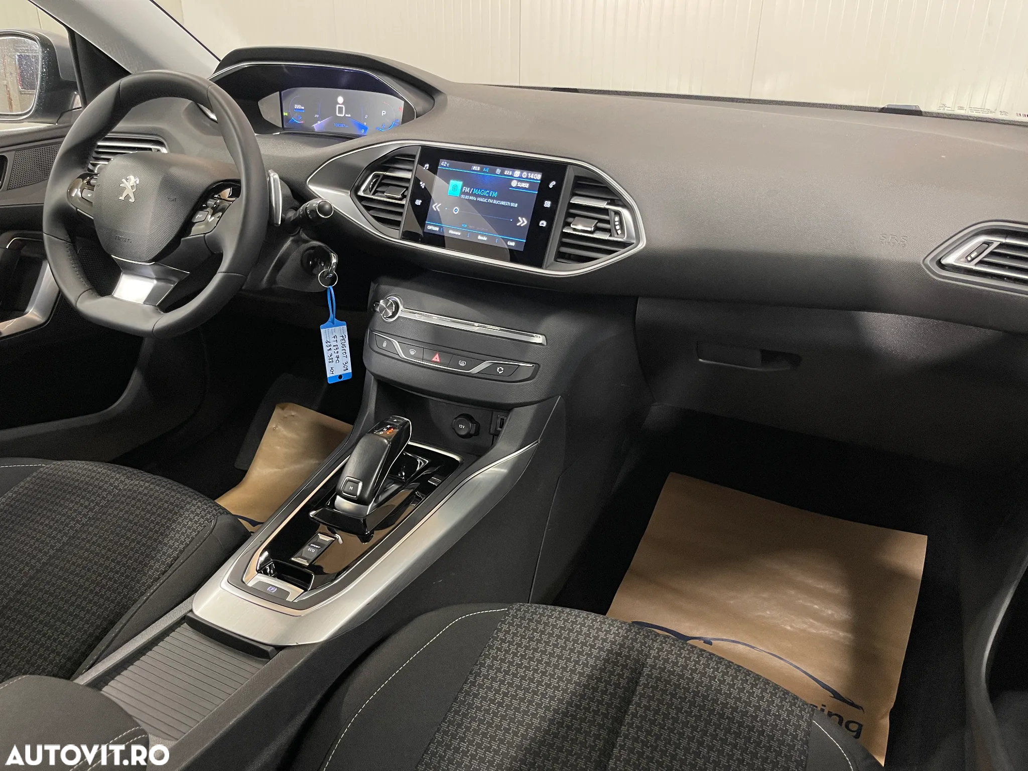 Peugeot 308 SW BlueHDi 130 EAT8 Allure - 8
