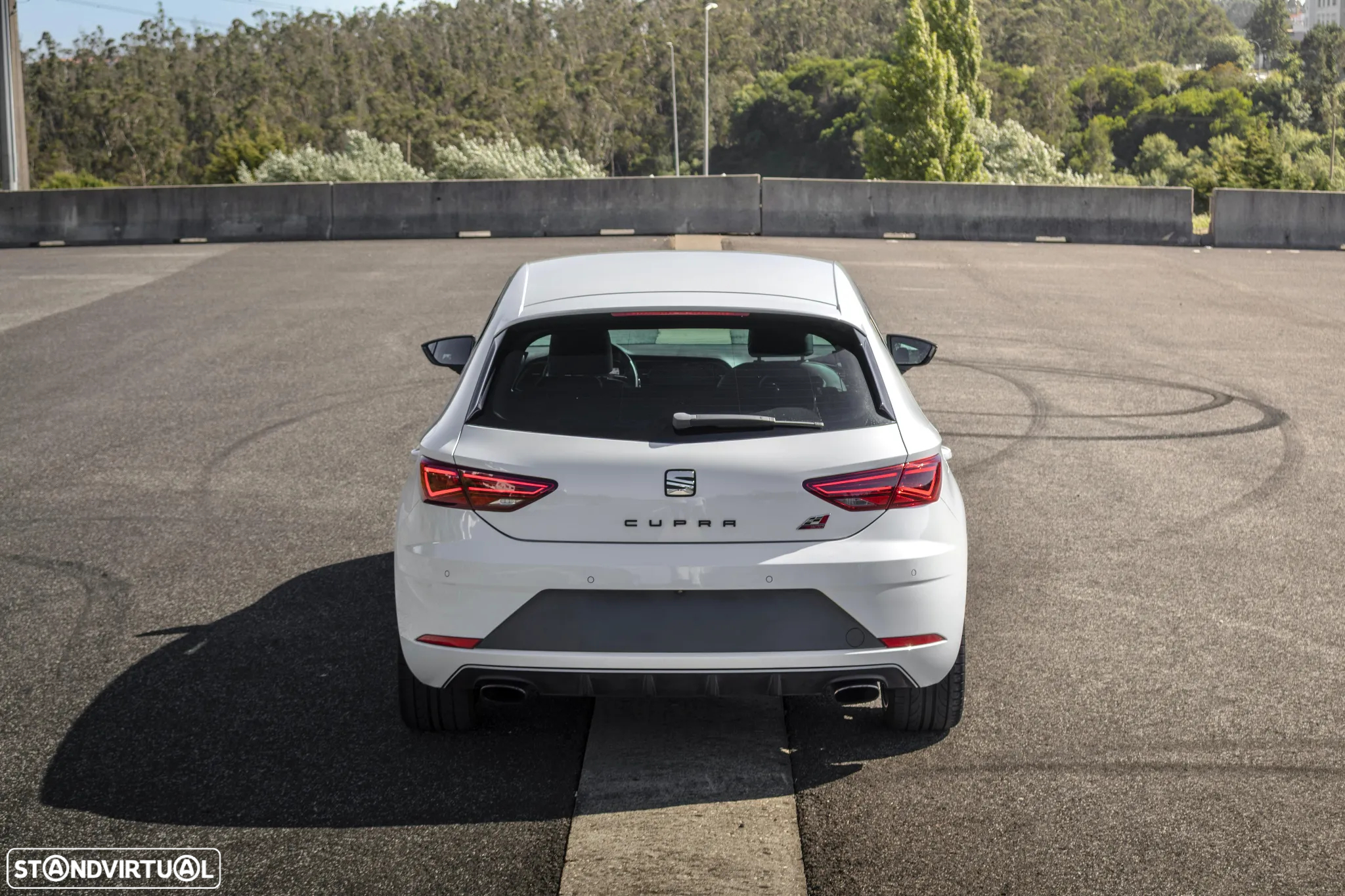 SEAT Leon 2.0 TSI S&S DSG Cupra 300 - 12