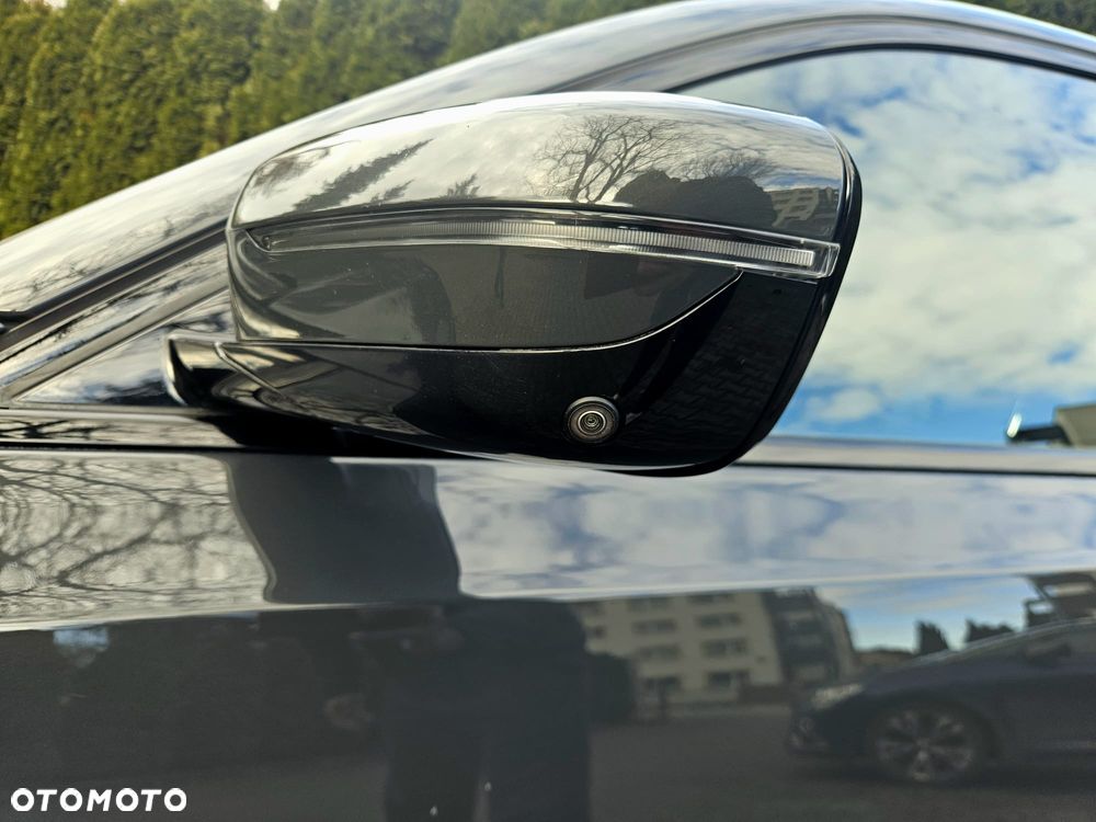 BMW Seria 3 330i xDrive M Sport - 8