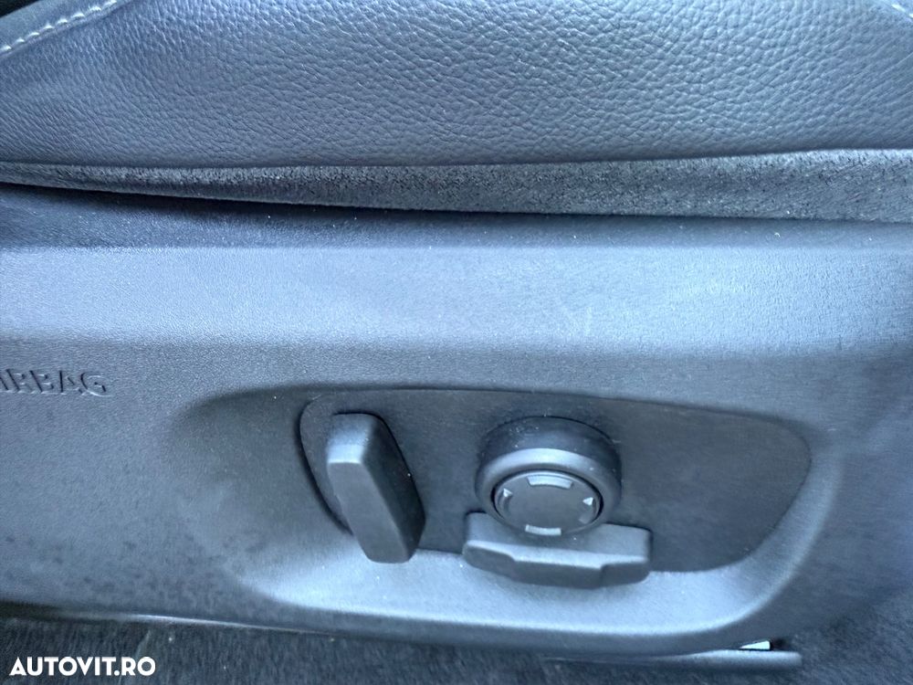 Land Rover Range Rover Evoque - 24