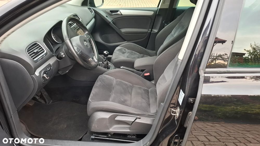 Volkswagen Golf 2.0 TDI DPF Highline - 13