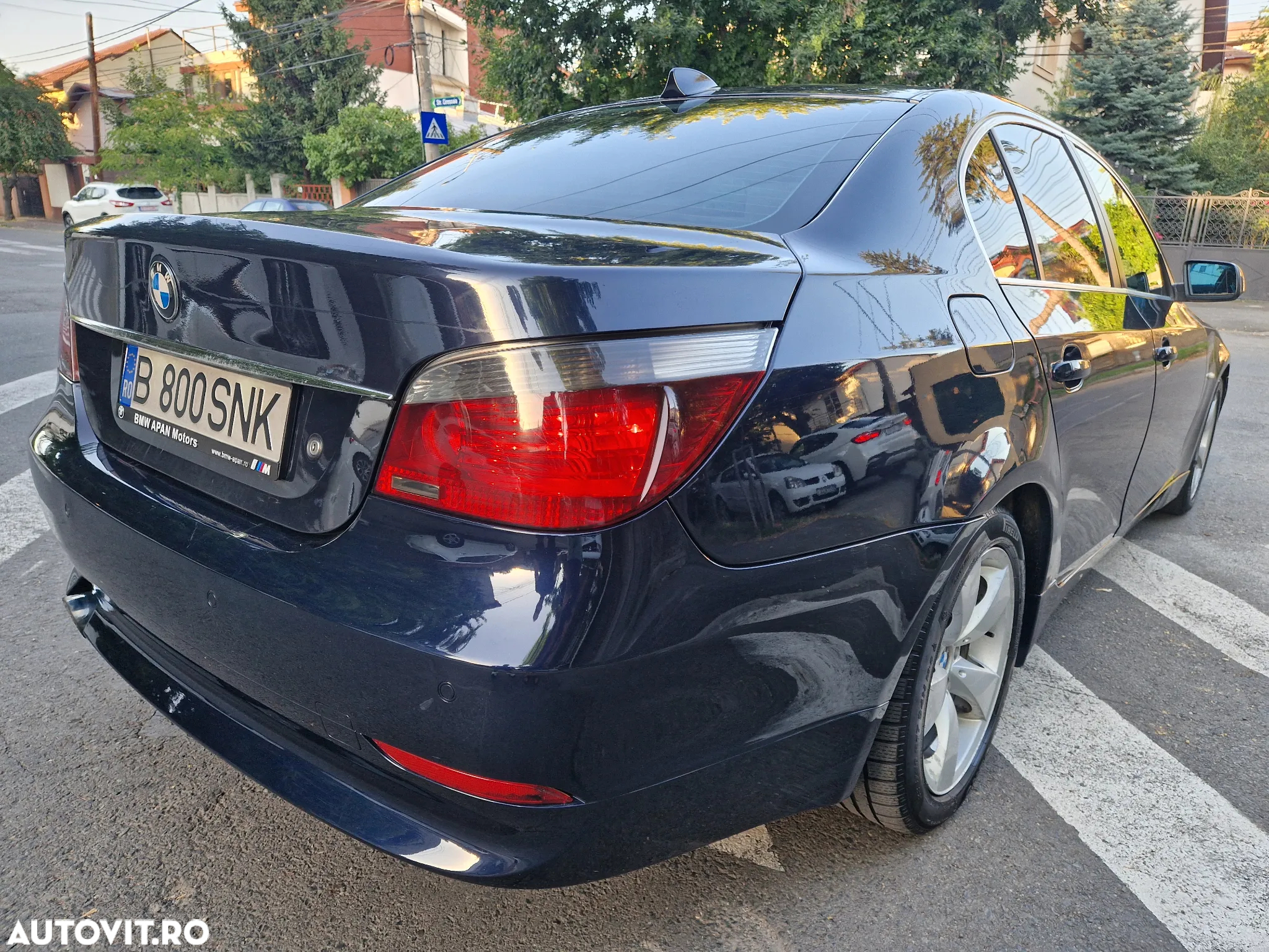 BMW Seria 5 520d Aut. - 11