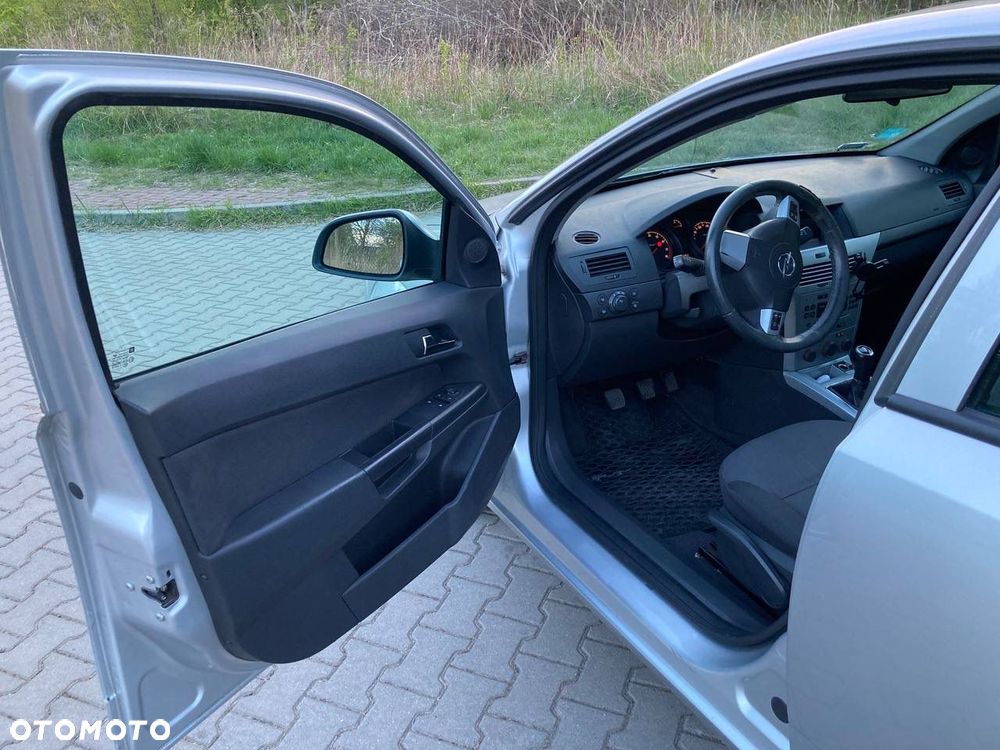 Opel Astra 1.6 - 11