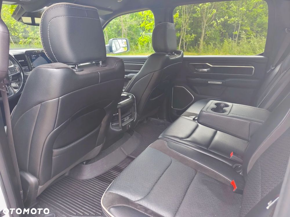 RAM 1500 5.7 Crew Cab Laramie - 25