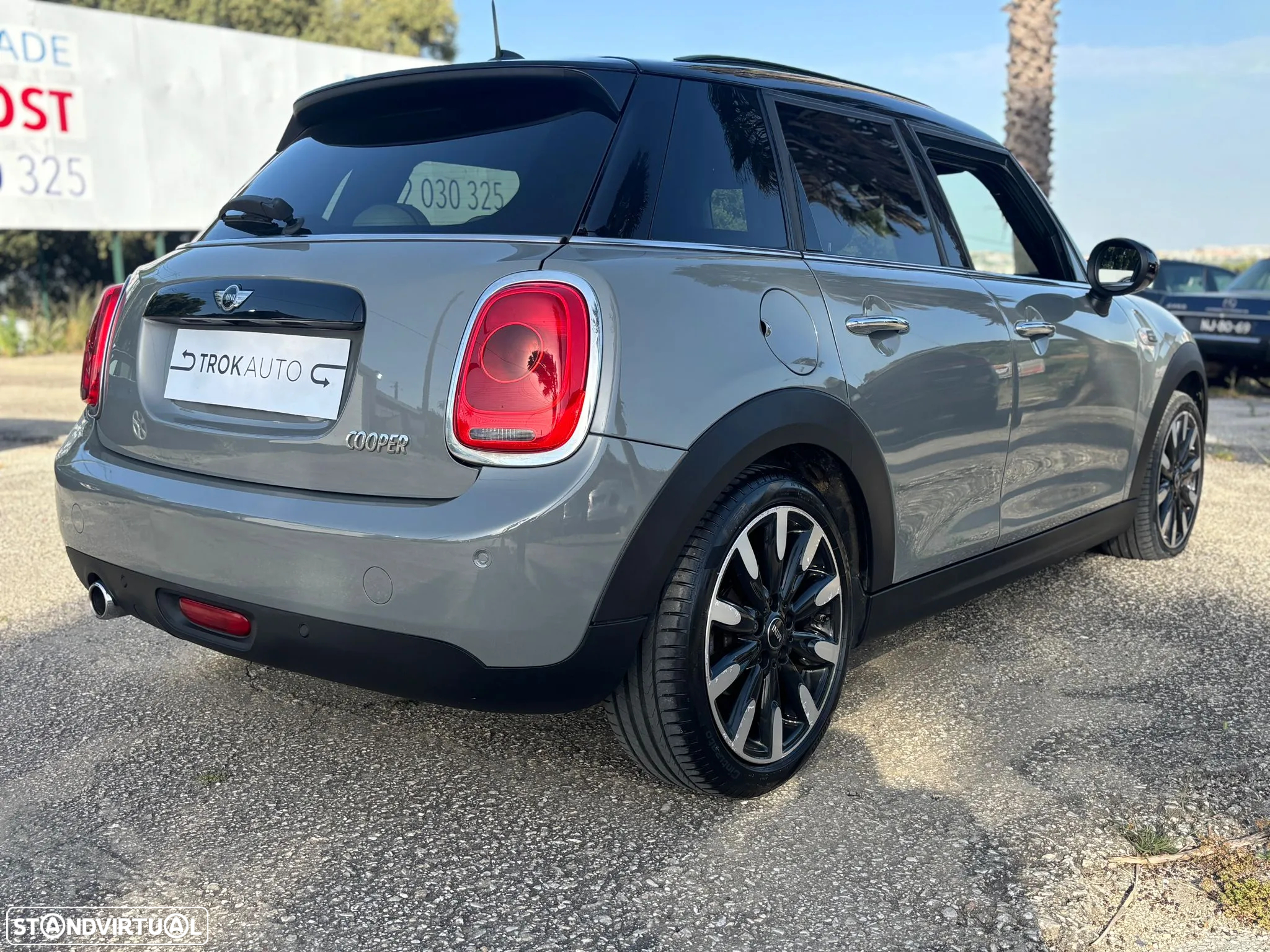 MINI 5 Portas Cooper D - 11