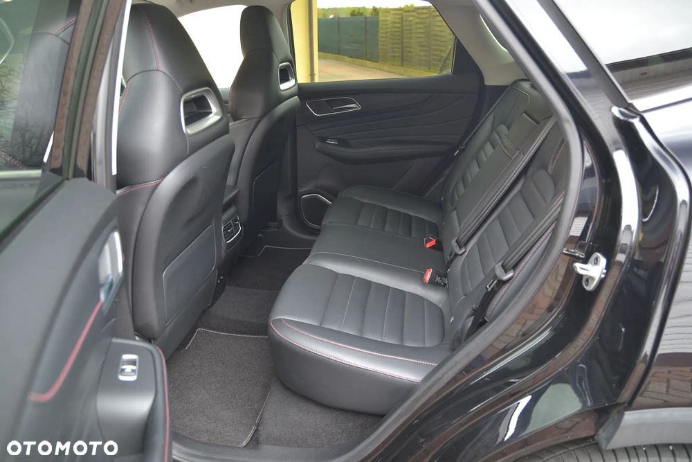 MG EHS Luxury - 17