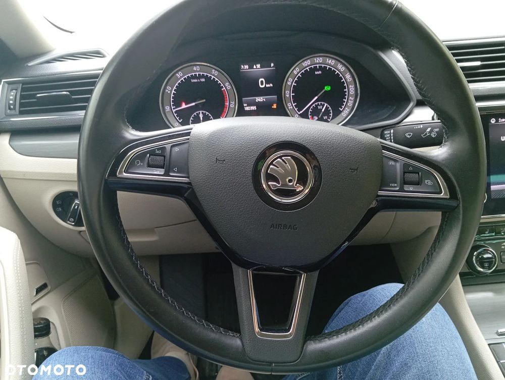 Skoda Superb 2.0 TSI Style DSG - 18