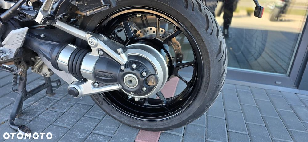 Kawasaki GTR - 40
