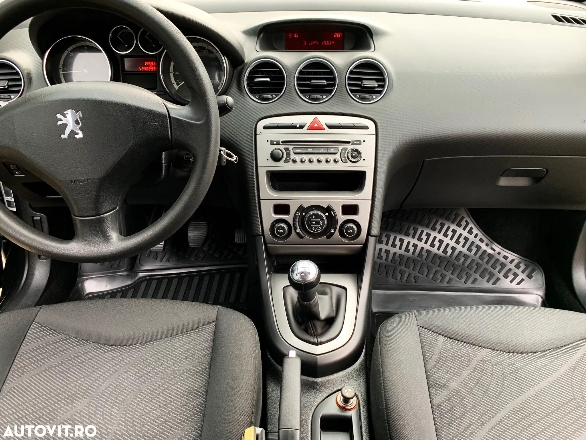 Peugeot 308 1.6HDi Confort Pack - 13