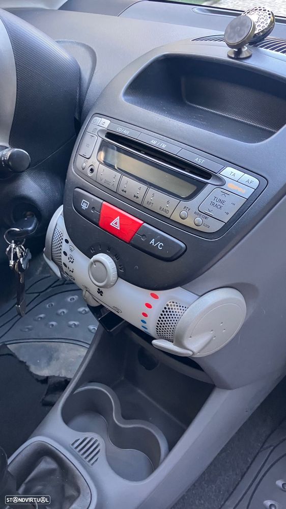 Peugeot 107 1.0 Black&Silver - 13