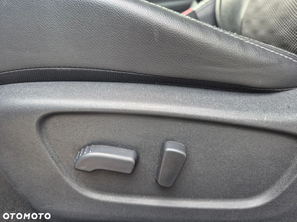 Nissan Qashqai 1.6 dCi DPF Start/Stop tekna - 17