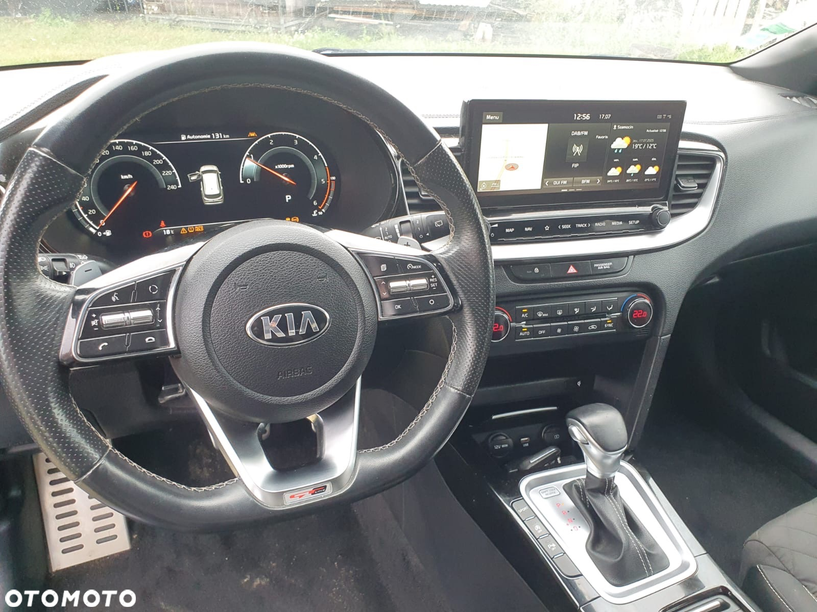 Kia Ceed - 10
