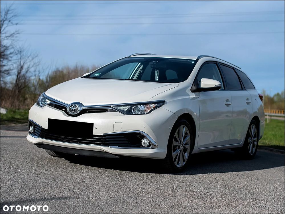Toyota Auris - 12