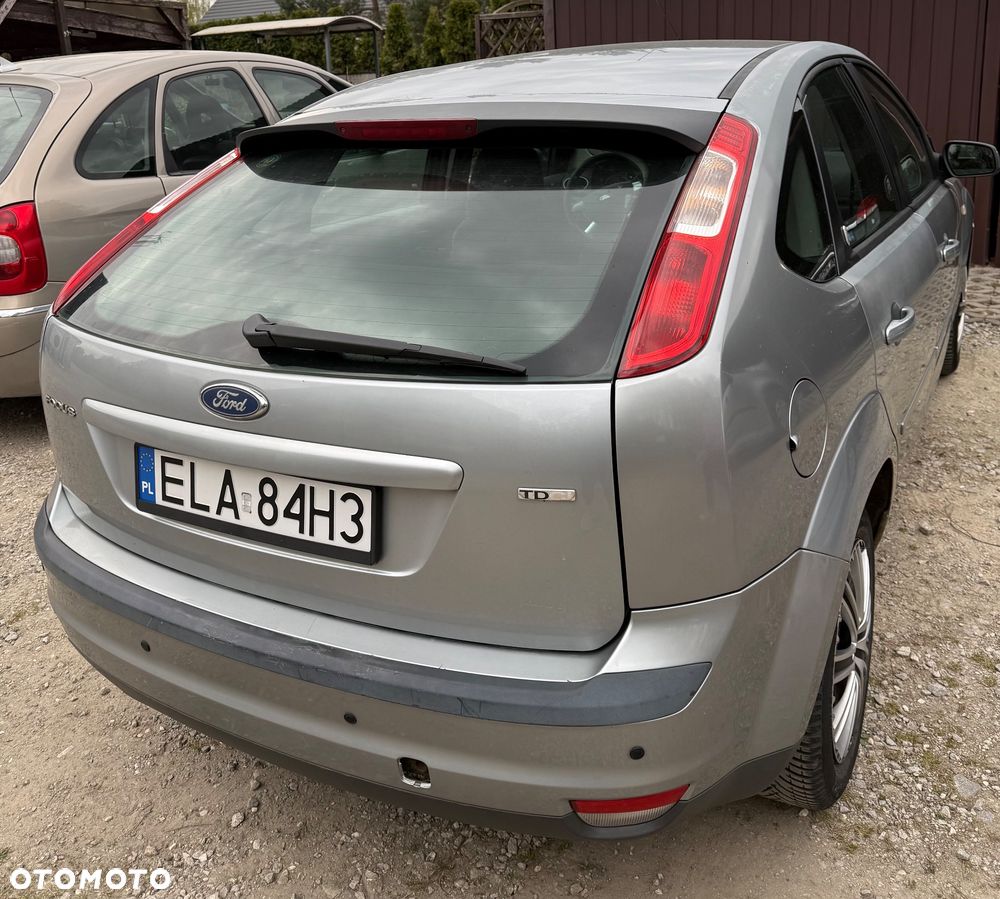 Ford Focus 1.6 TDCi DPF Ghia - 3